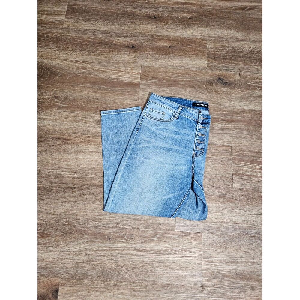 Prosperity Jeans Peyton Light Wash Button Fly Women's Size 12